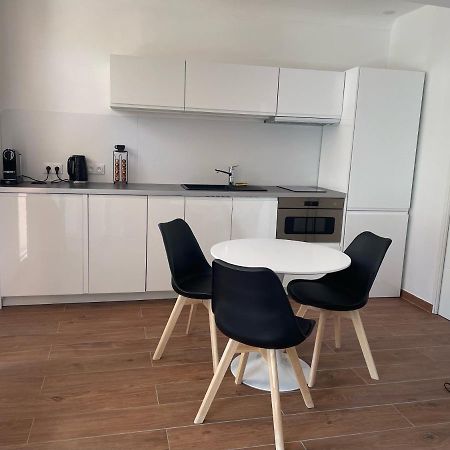 Saint-Tropez Centre - Grand Studio Avec Terrasse Exterior photo