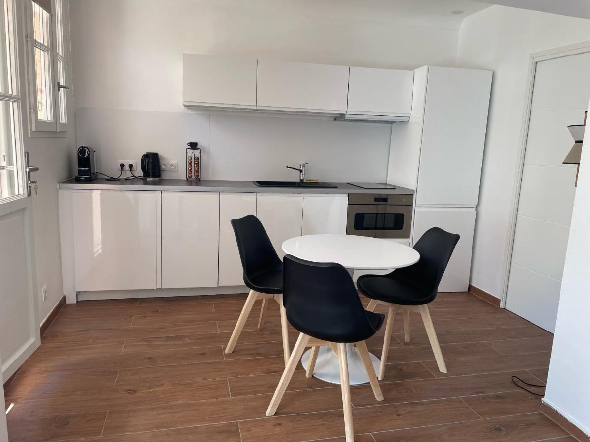 Saint-Tropez Centre - Grand Studio Avec Terrasse Exterior photo
